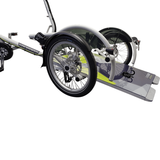 Velo Plus Rollstuhlfahrrad mit abgesenkter Rollstuhlauffahrtsplatte