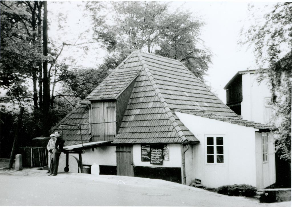   „Wulfekammer Heinrich“ (Firmengründer) und „Strübben Fritz“  1955